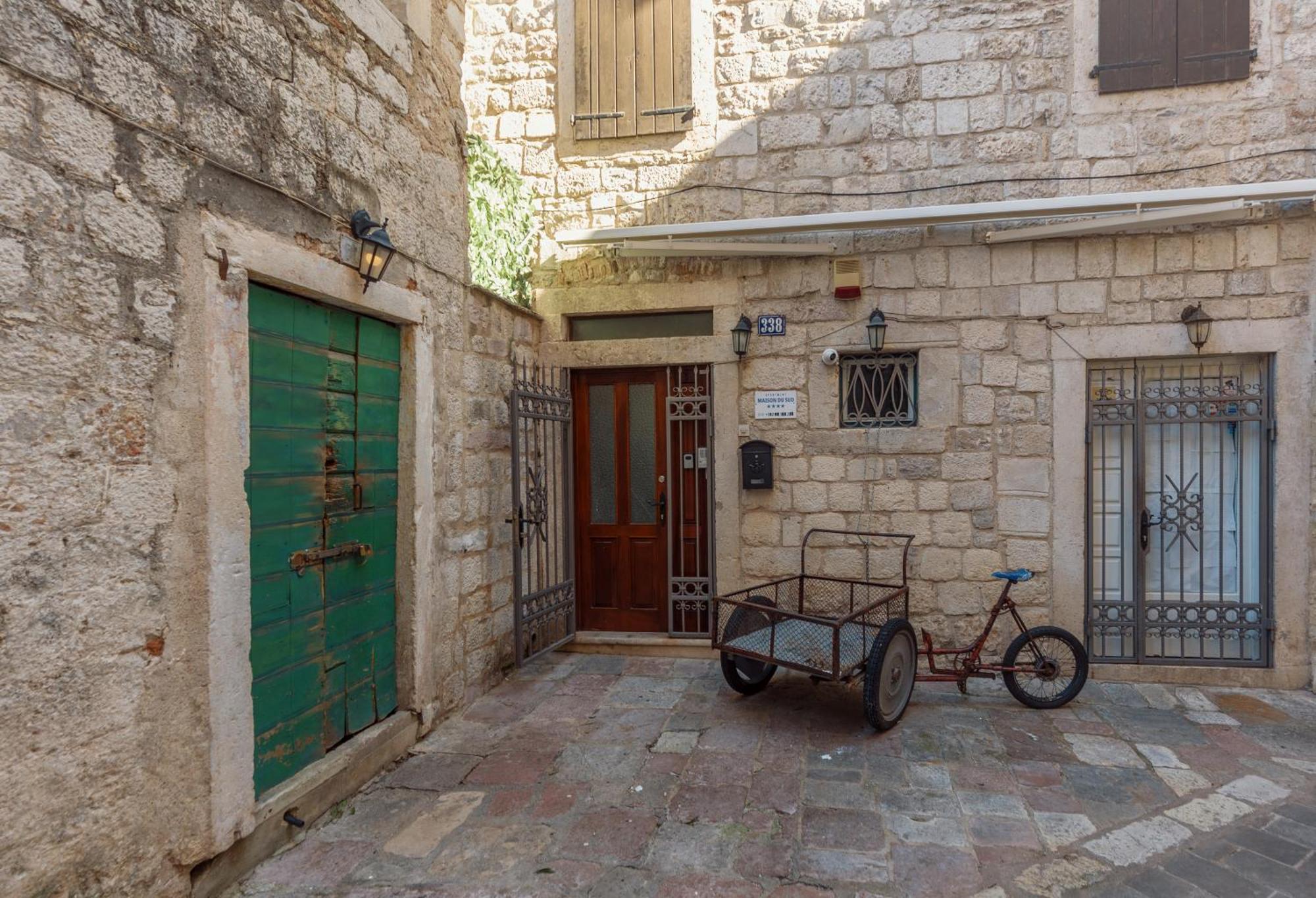 Old Town St Tryphon Apartment 코토르 외부 사진